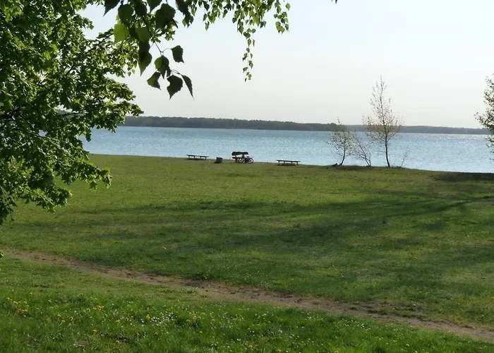 Ferienhaushaelfte Zum Plauer